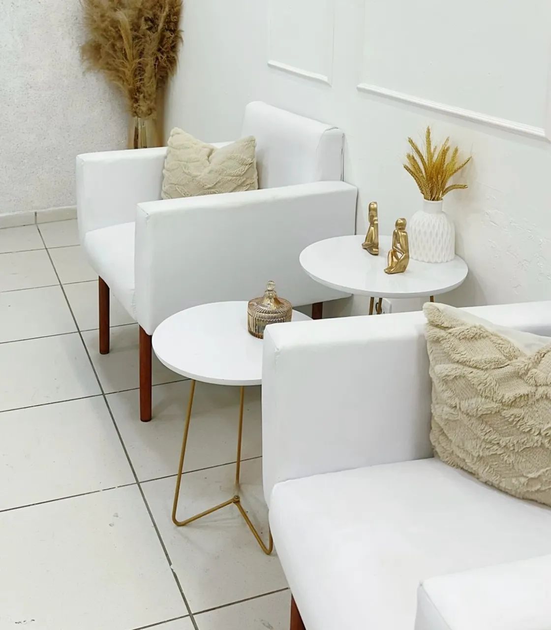 Poltronas brancas  - Foto 2