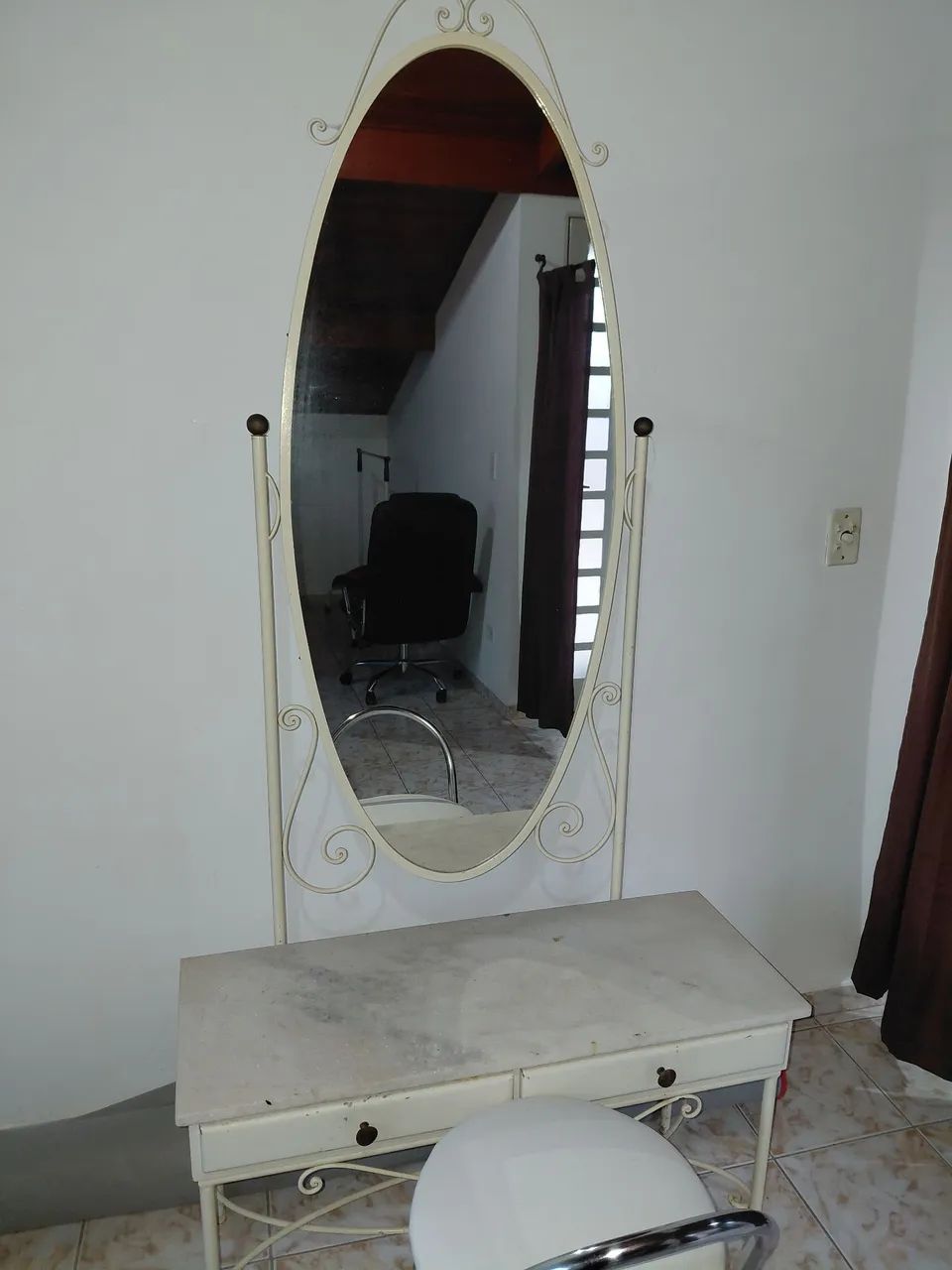 Penteadeira e criado do mudo  Branco usado