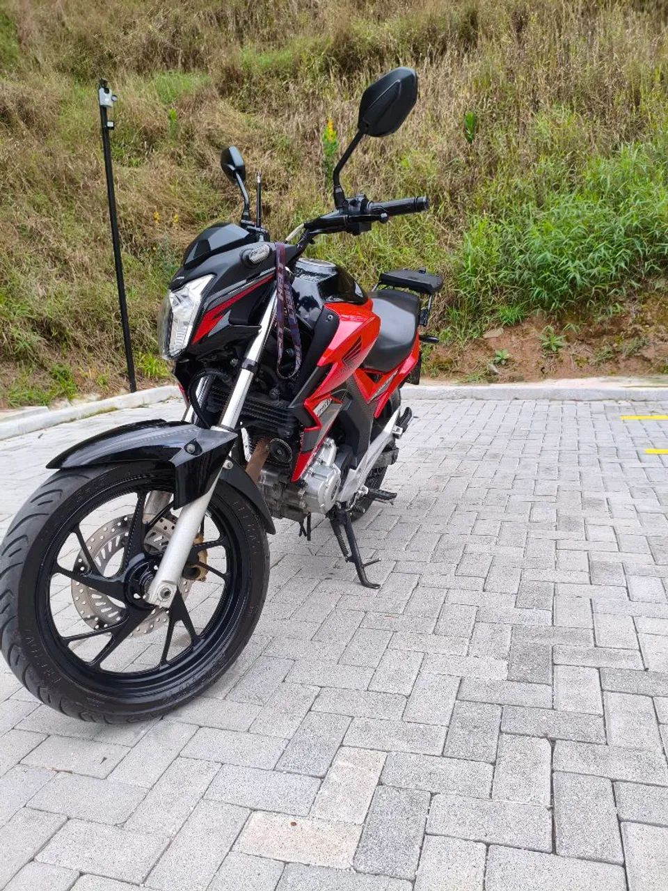 CB 250F Twister  - Foto 4