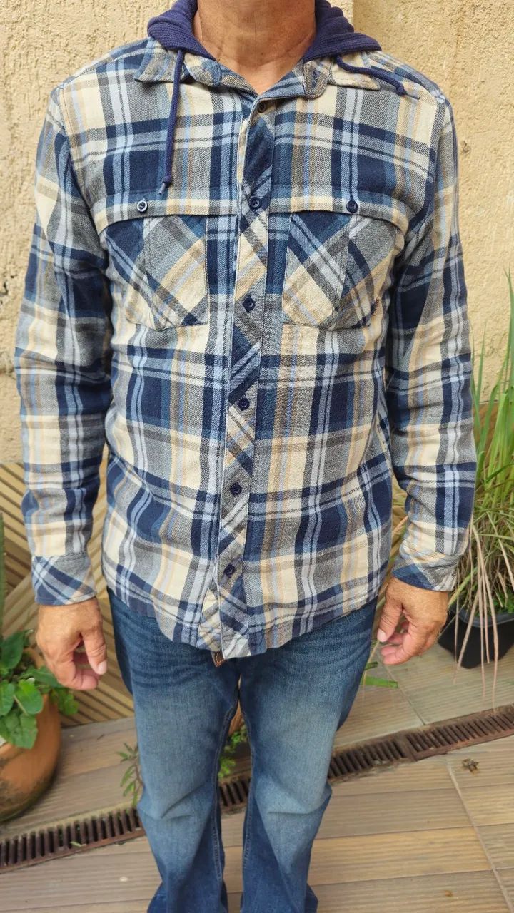 Camisa flanela com capuz P