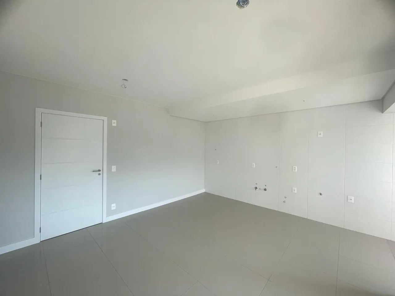 Apto 02 Dorm. Sendo 01 suíte 75m² - Itacorubi! - Foto 5