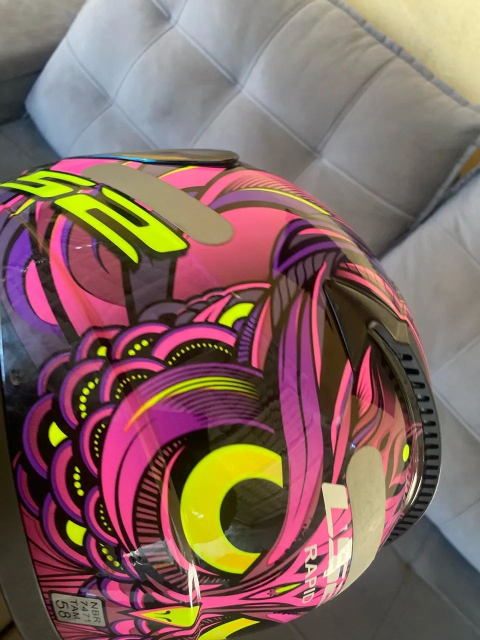 VENDO CAPACETE LS2 ATHENA - Foto 5