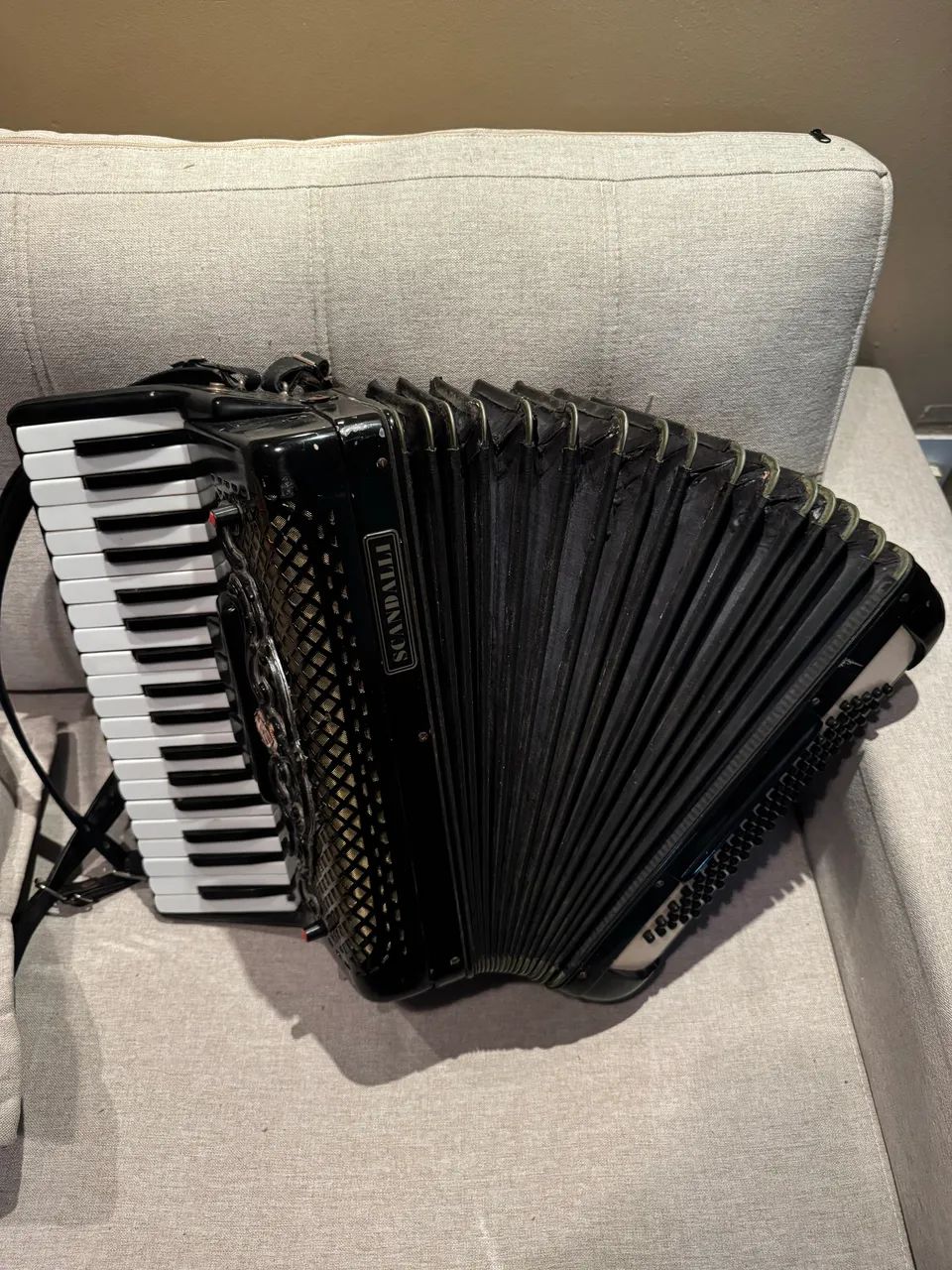 Acordeon Scandalli 80 baixos - Foto 3