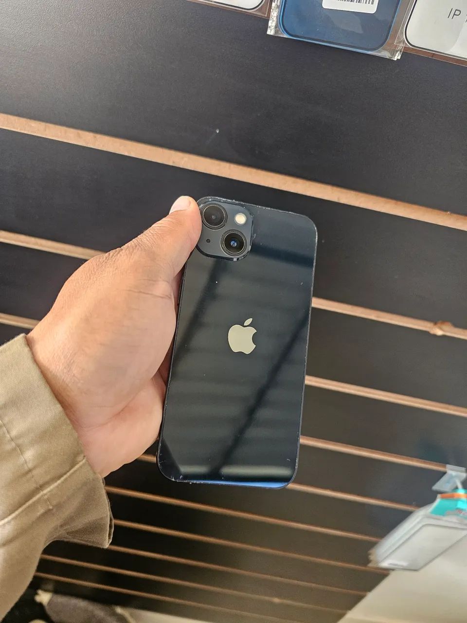 IPHONE 13 COM 128 GIGAS - Foto 4
