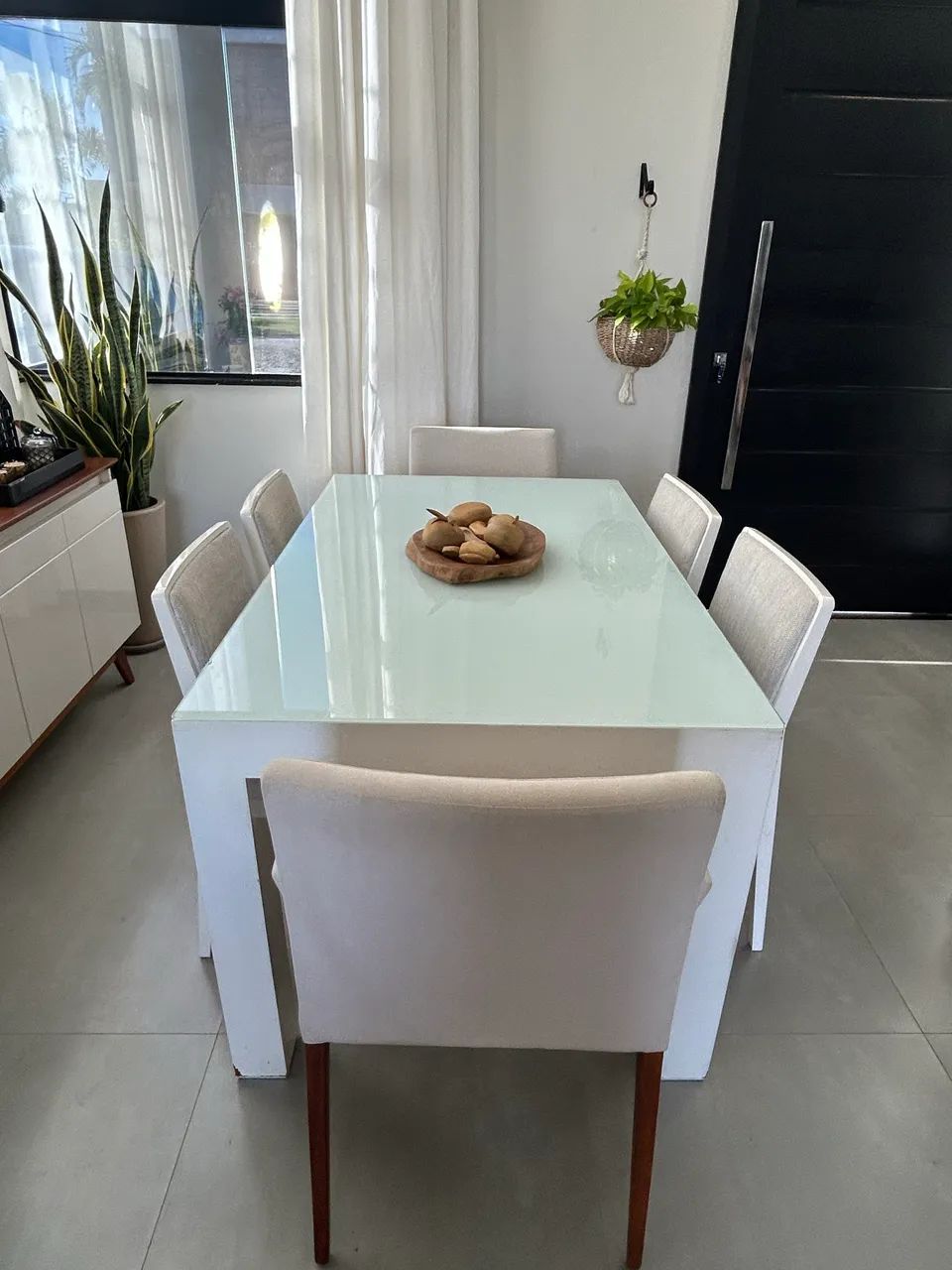 Mesa com 6 cadeiras em madeira  - Foto 2