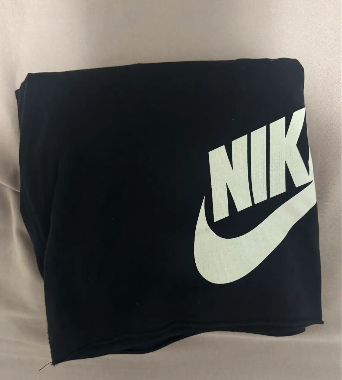 Bermuda da Nike de moletom - original  - Foto 3