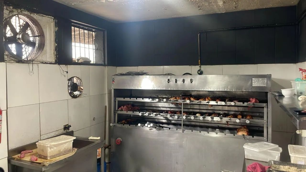 Vendo instalações para restaurante e churrascaria  - Foto 4
