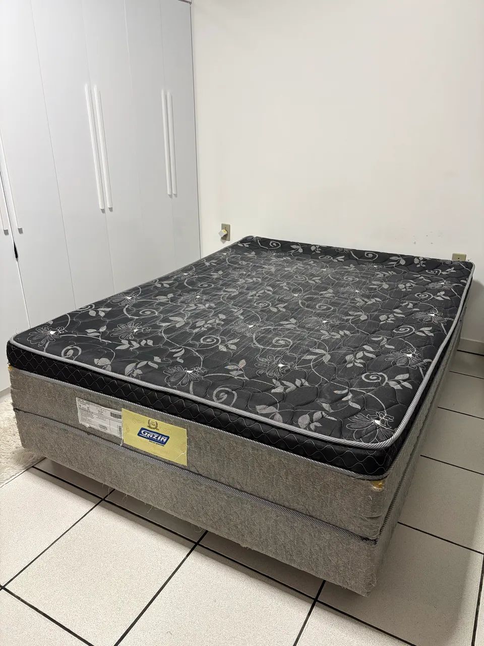 Cama box 