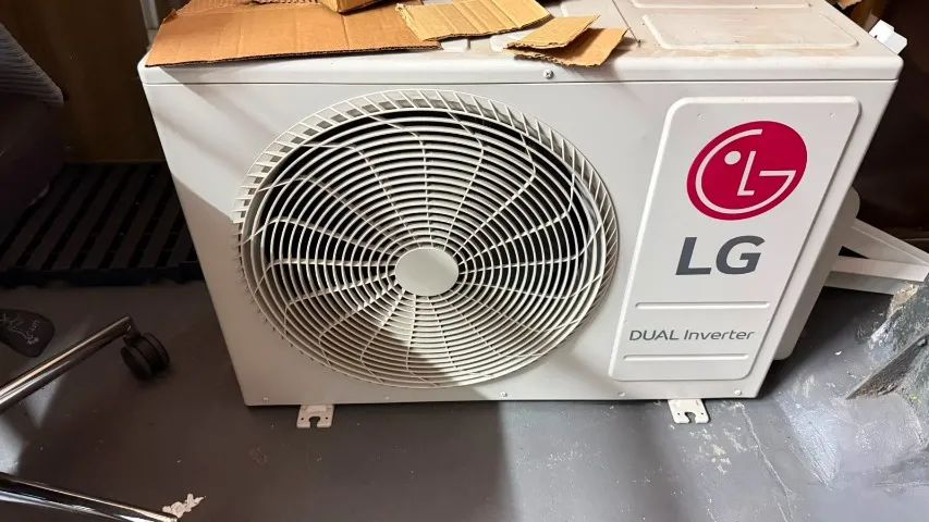 AR CONDICIONADO SPLIT LG VOICE DUAL INVERTER 18000 BTUS FRIO 220V - Foto 2