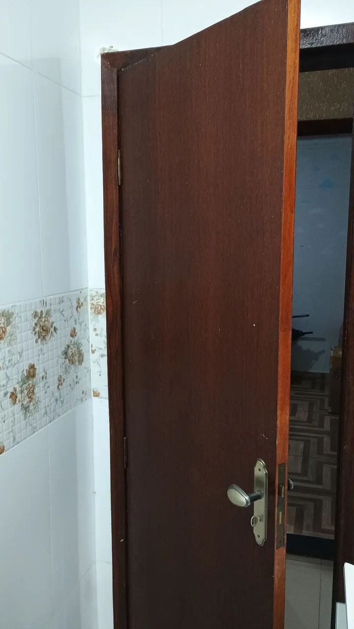 Porta com marco madeira usada - Foto 2