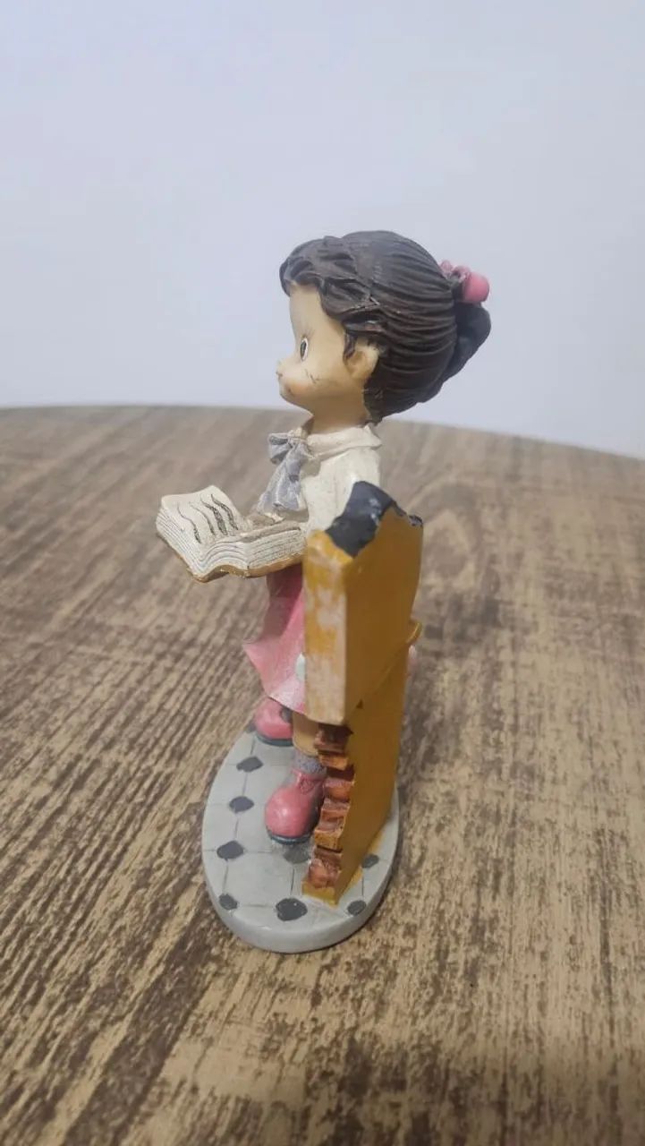 Boneca porcelana professora - Foto 4