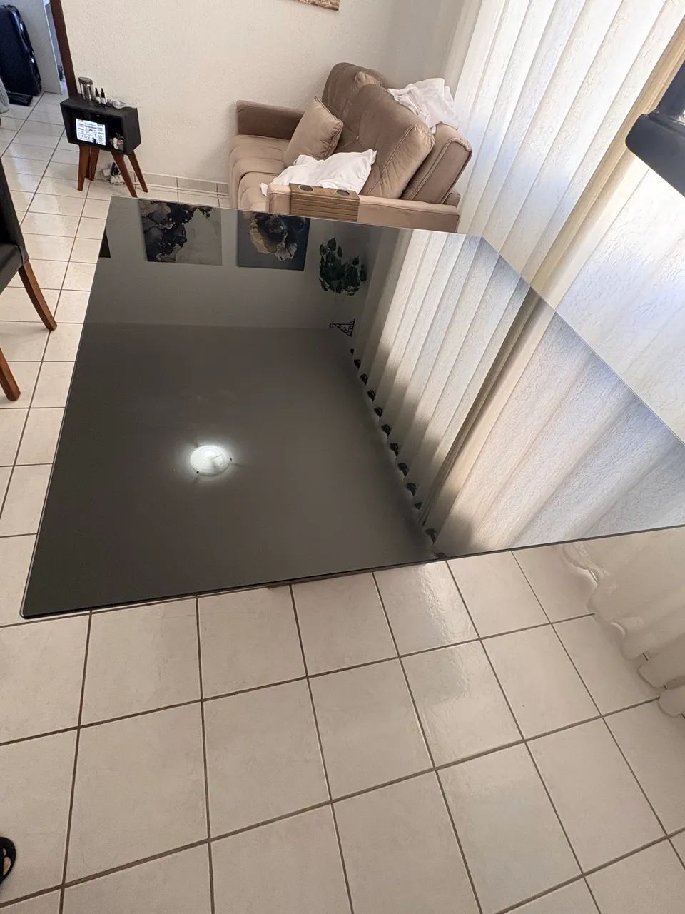 Mesa de Jantar Grande 1,40 x 1,40 com Tampo de Vidro - Foto 4