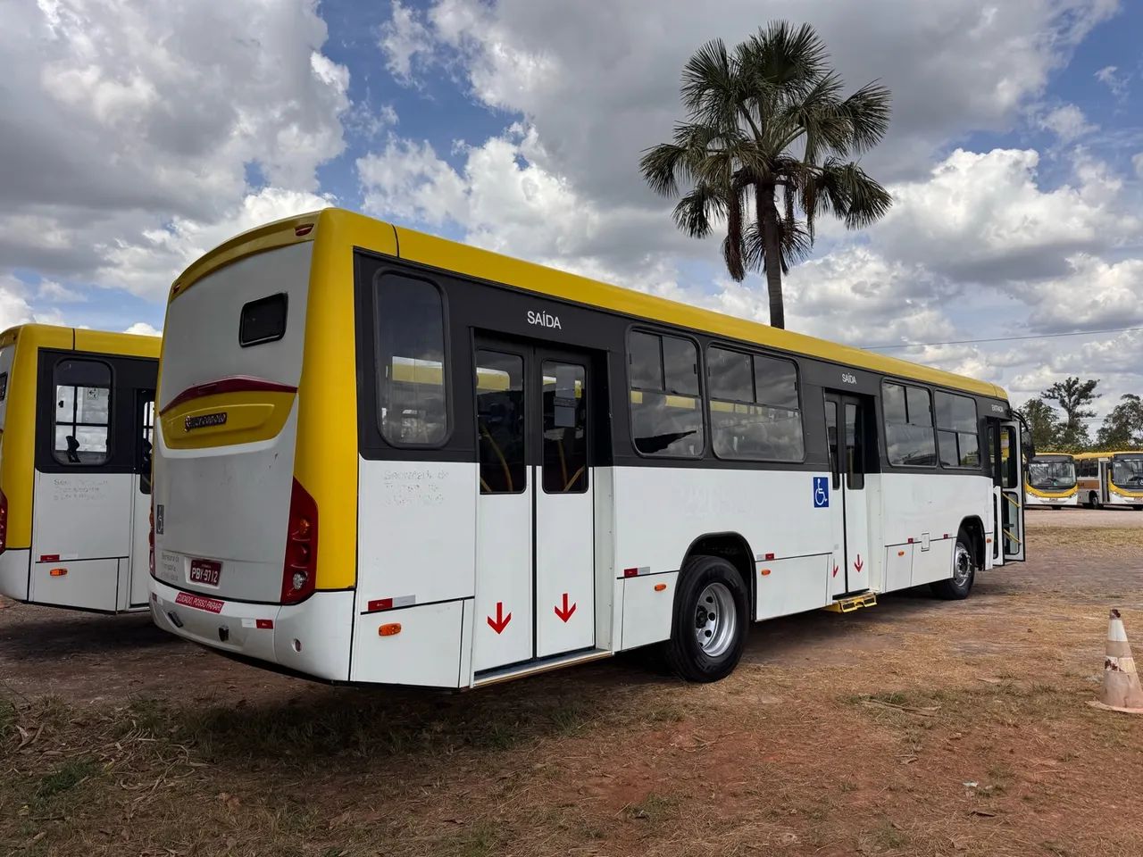 Ônibus 2019/2020 único dono  - Foto 5