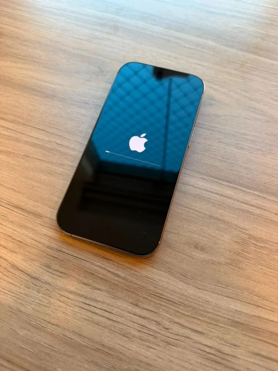 Iphone 16 pro 512 gb 92% bateria - Foto 4