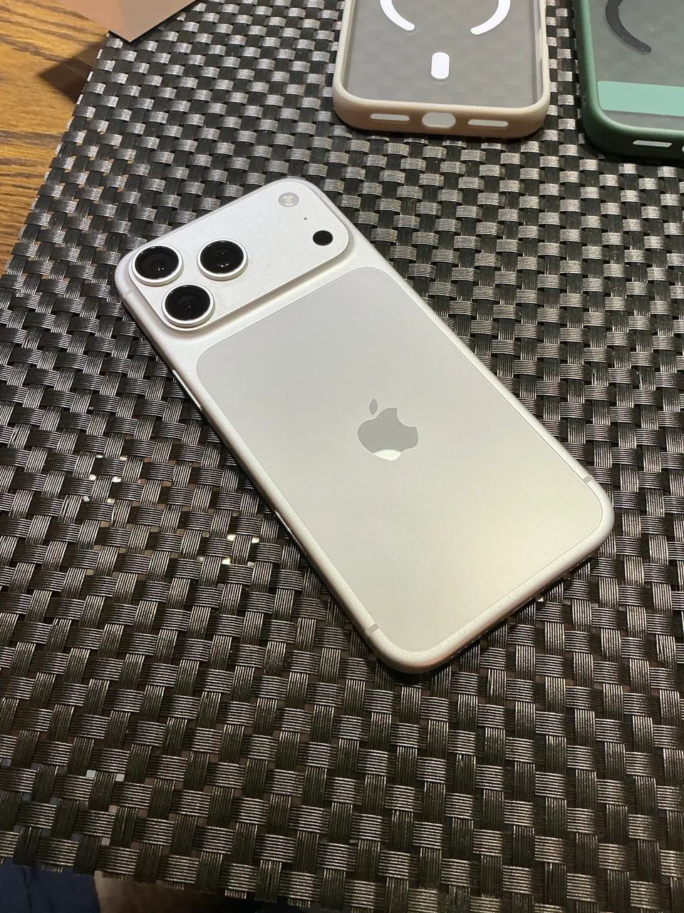 iPhone 17 Pro Max 1Tb Prata - Foto 5