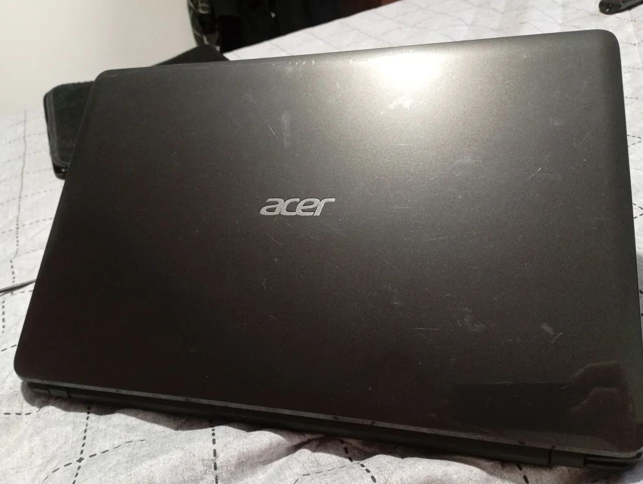 Acer Aspire E1-571 é um notebook de 15.6 polegadas  - Foto 3