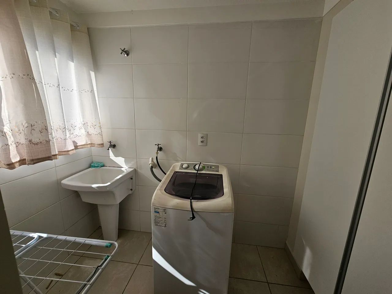 Apartamento Mobiliado 2 Quartos Próximo ao Centro - Foto 4
