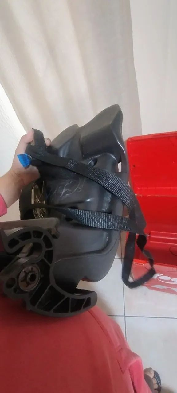 Baú para moto semi novo - Foto 3