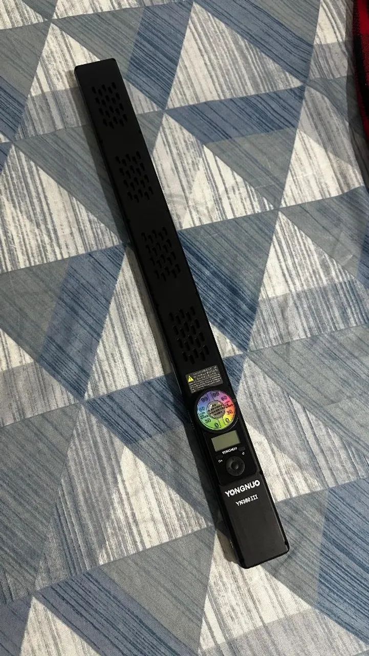 Bastão de LED Yongnuo YN360 III RGB profissional  - Foto 6