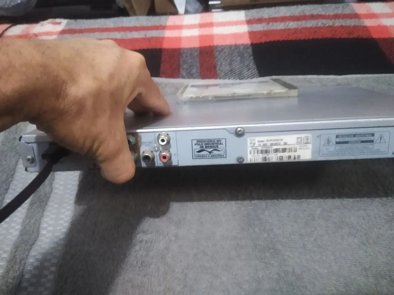 DVD Player Philips, modelo DVP3020/78,  com controle  - Foto 3
