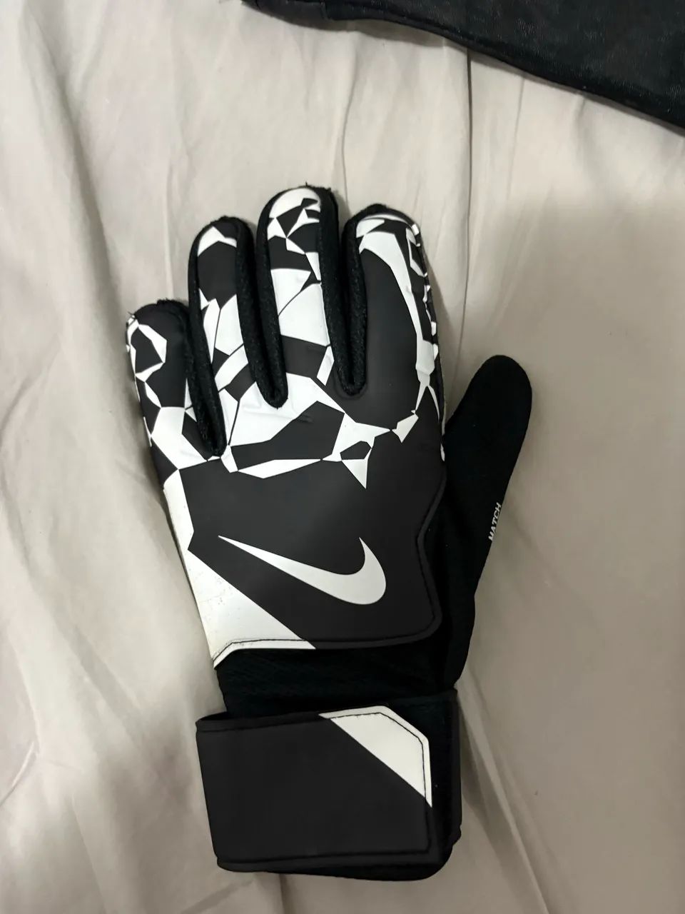 Luva de goleiro  - Foto 4