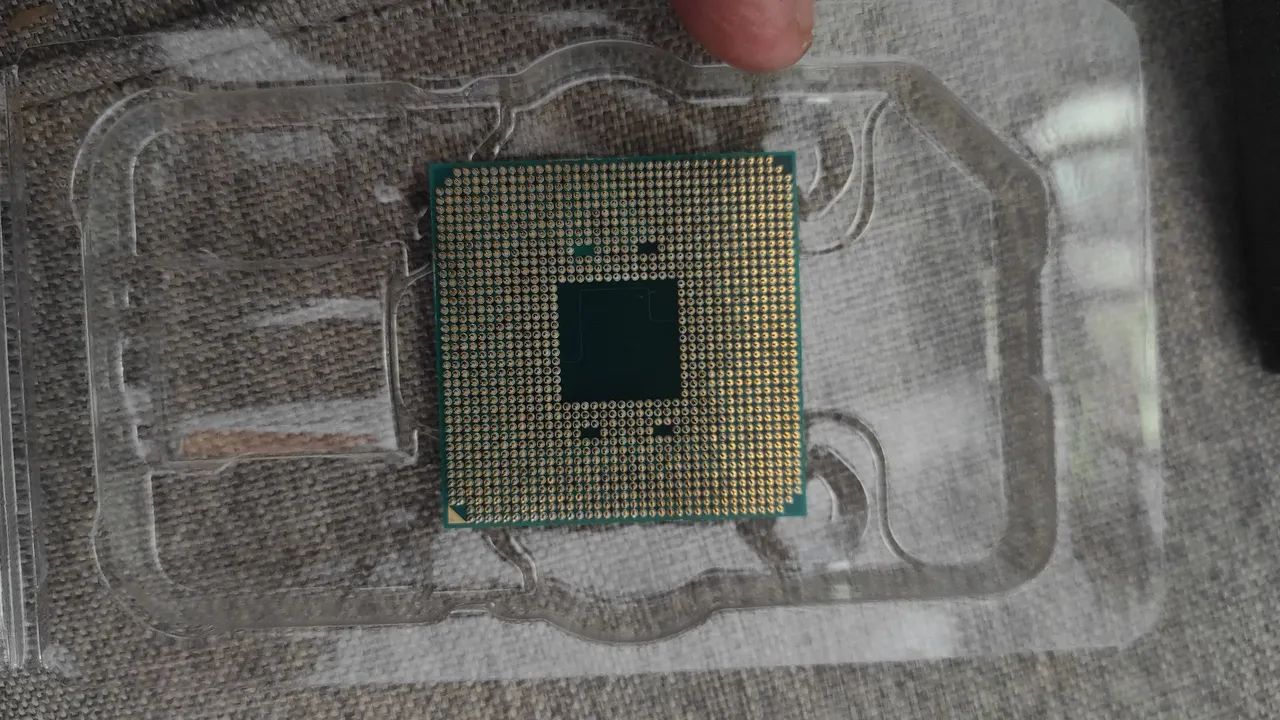 Processador Ryzen 3 3200G + cooler (na caixa) - Foto 2