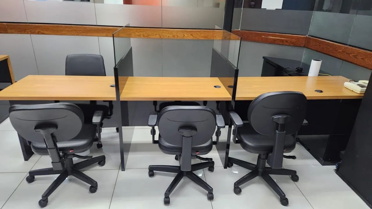 Mesa / estação de trabalho 3 lugares