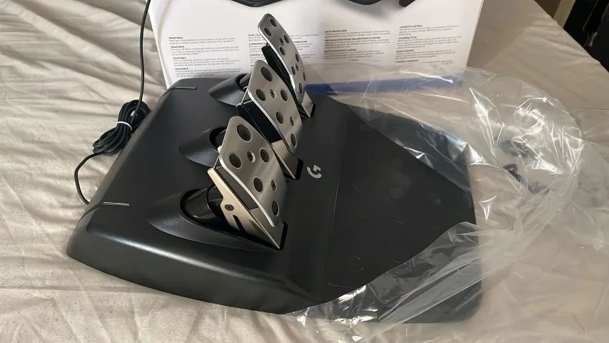 Volante Logitech G923 TRUEFORCE PS5/PS4/PC - Foto 3