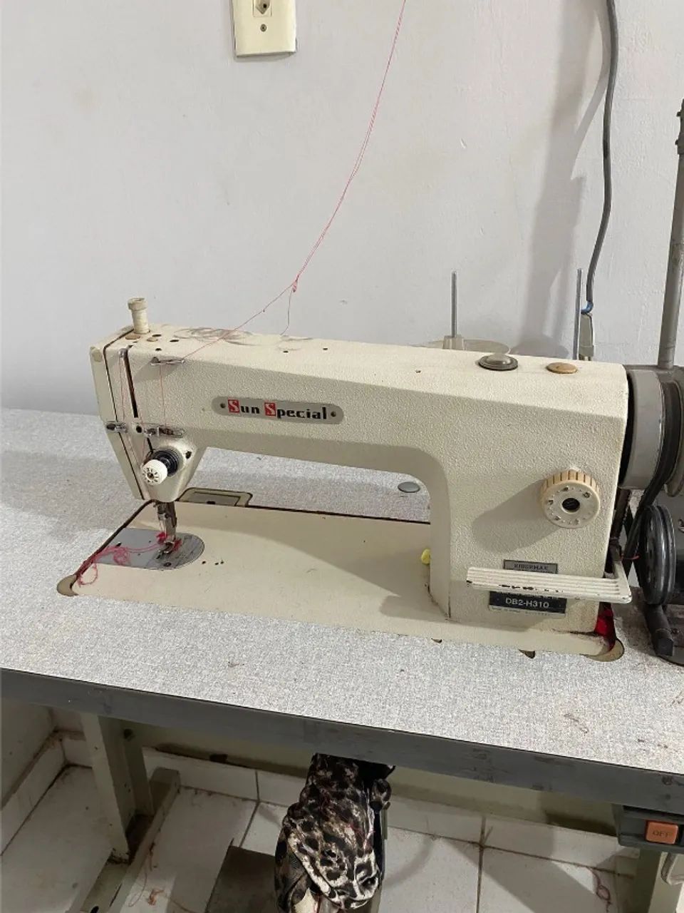 MAQUINA DE COSTURA - Foto 3