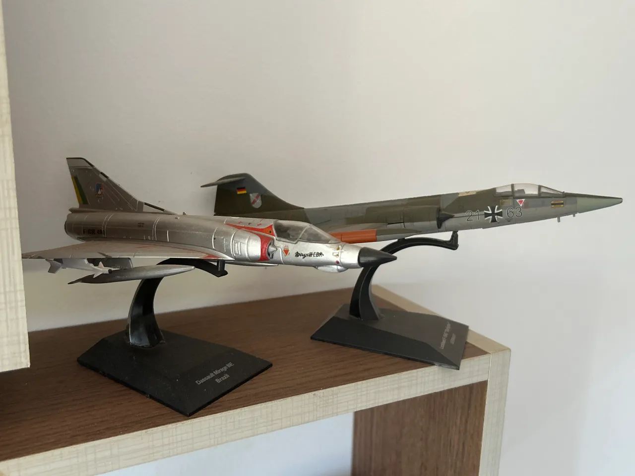 Coleção de Miniaturas de Aviões  - Foto 2