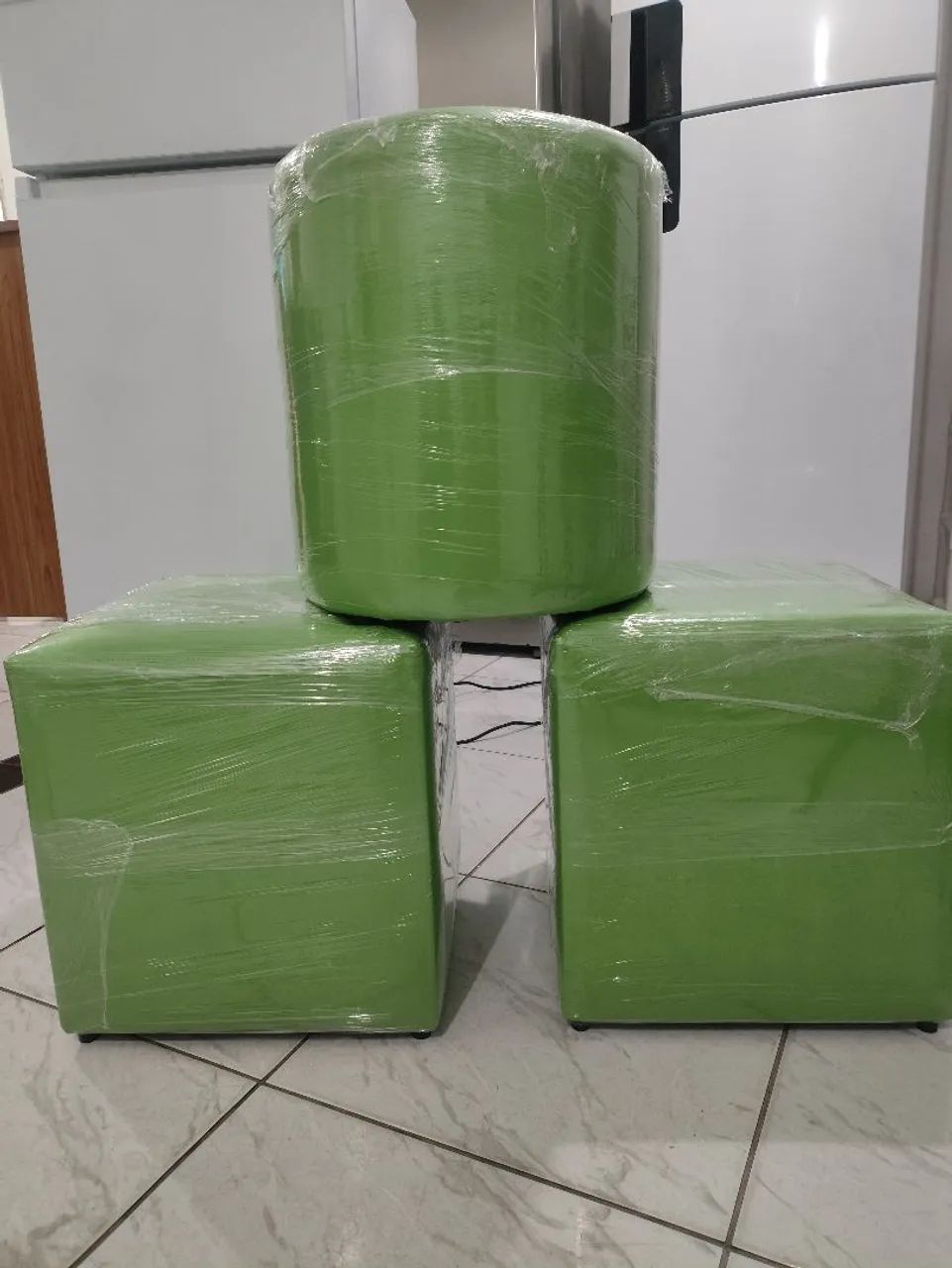 Puff Verde em courino 