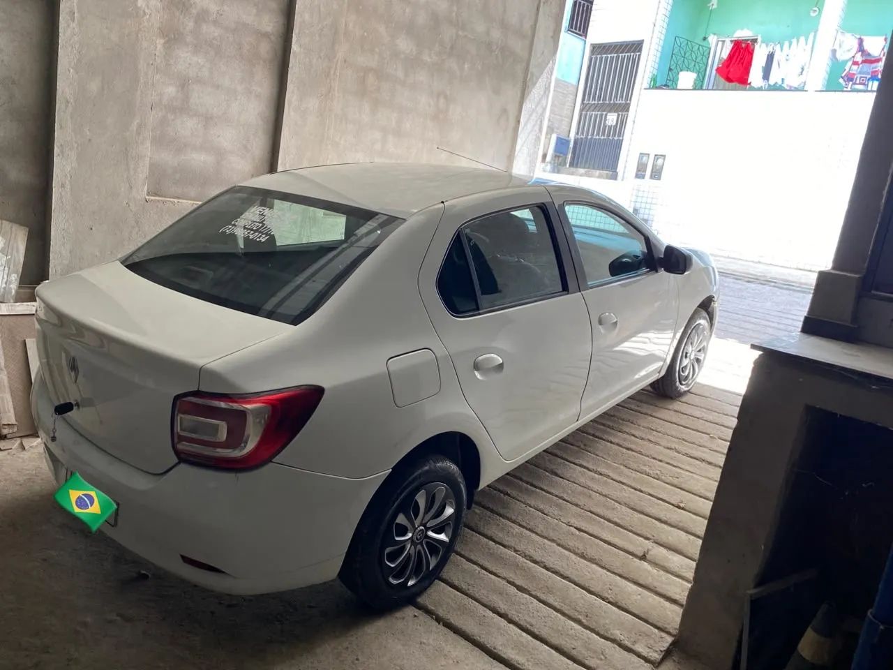 Renault Logan Expression Flex 1.0 12V 4P 2018 - Foto 4