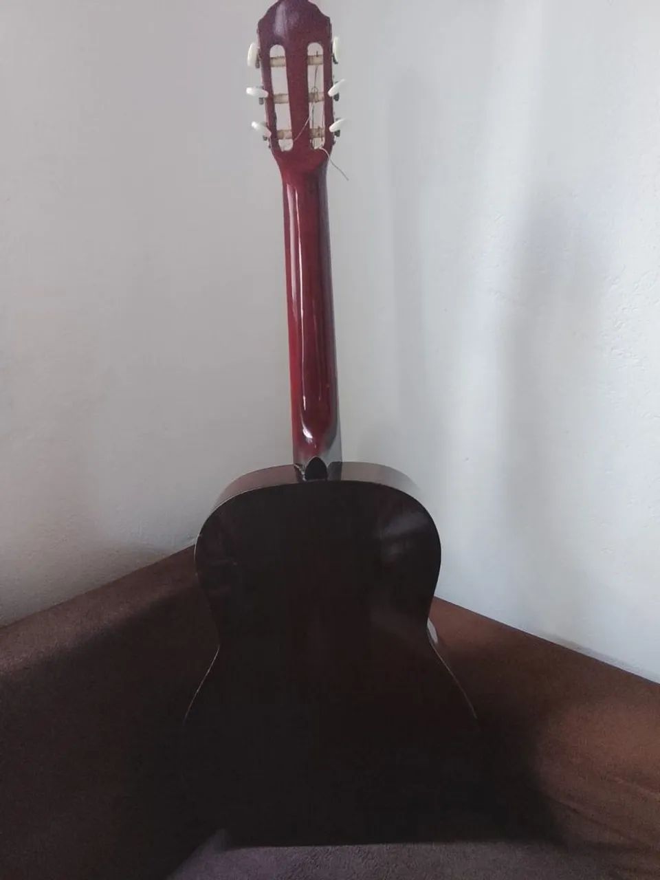 Um violão 