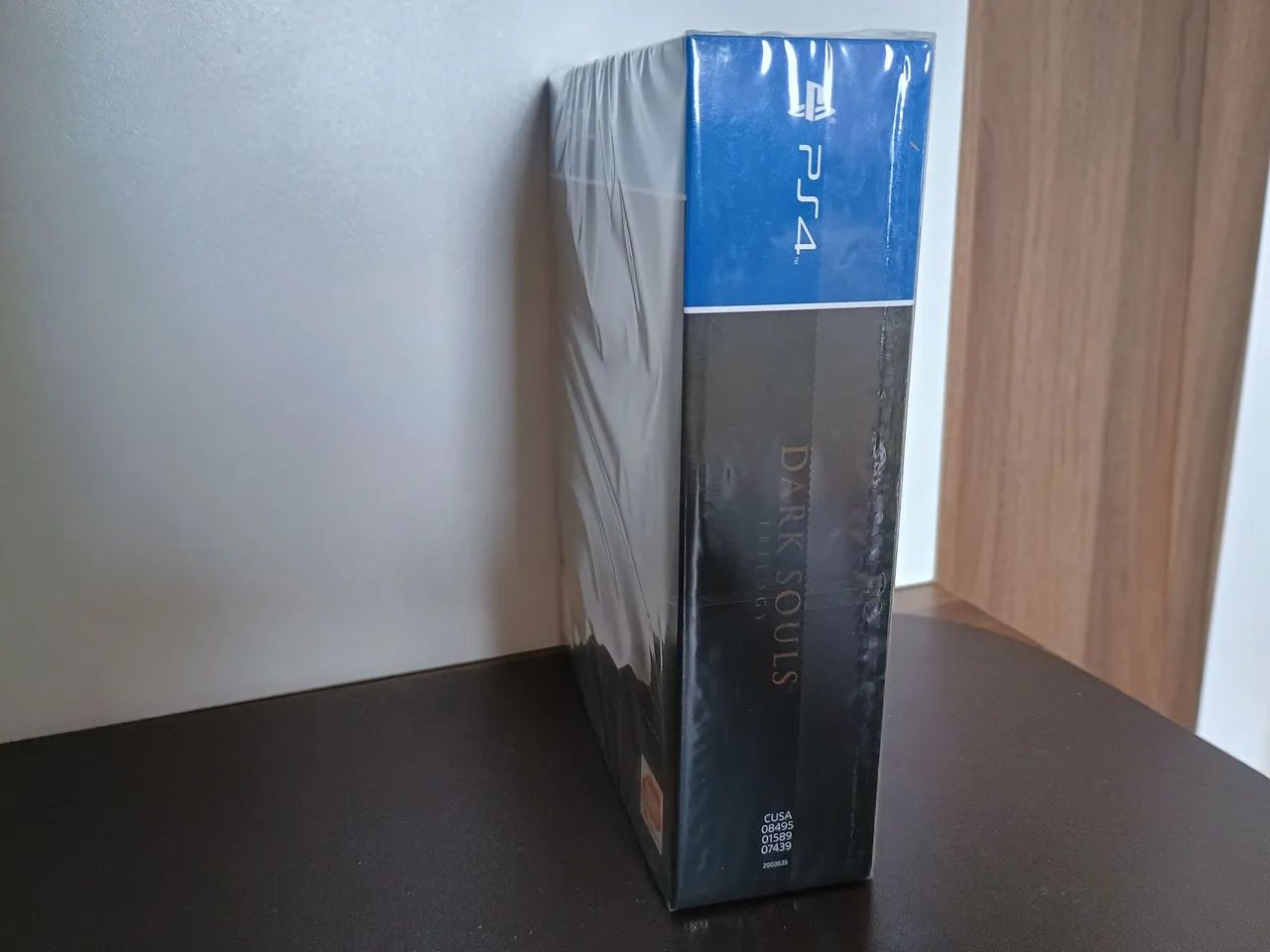 Dark Souls Trilogy PS4 - Foto 2