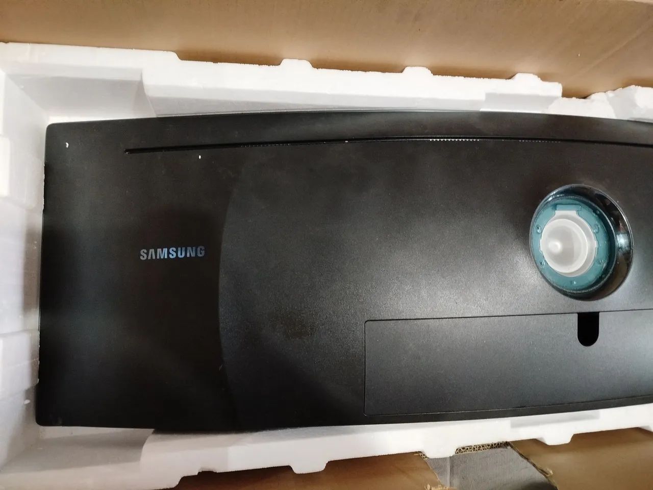 Monitor Qled 49 polegadas curvado Samsung Gaming - Foto 5