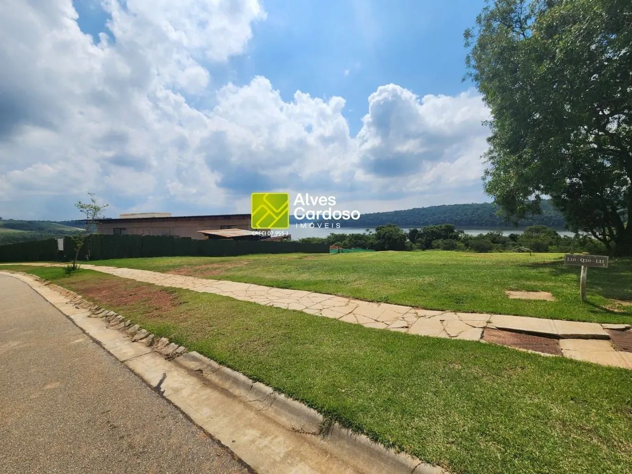 OPORTUNIDADE DE VENDA EXCLUSIVA  TERRENO COM FUNDO PARA REPRESA - Foto 3