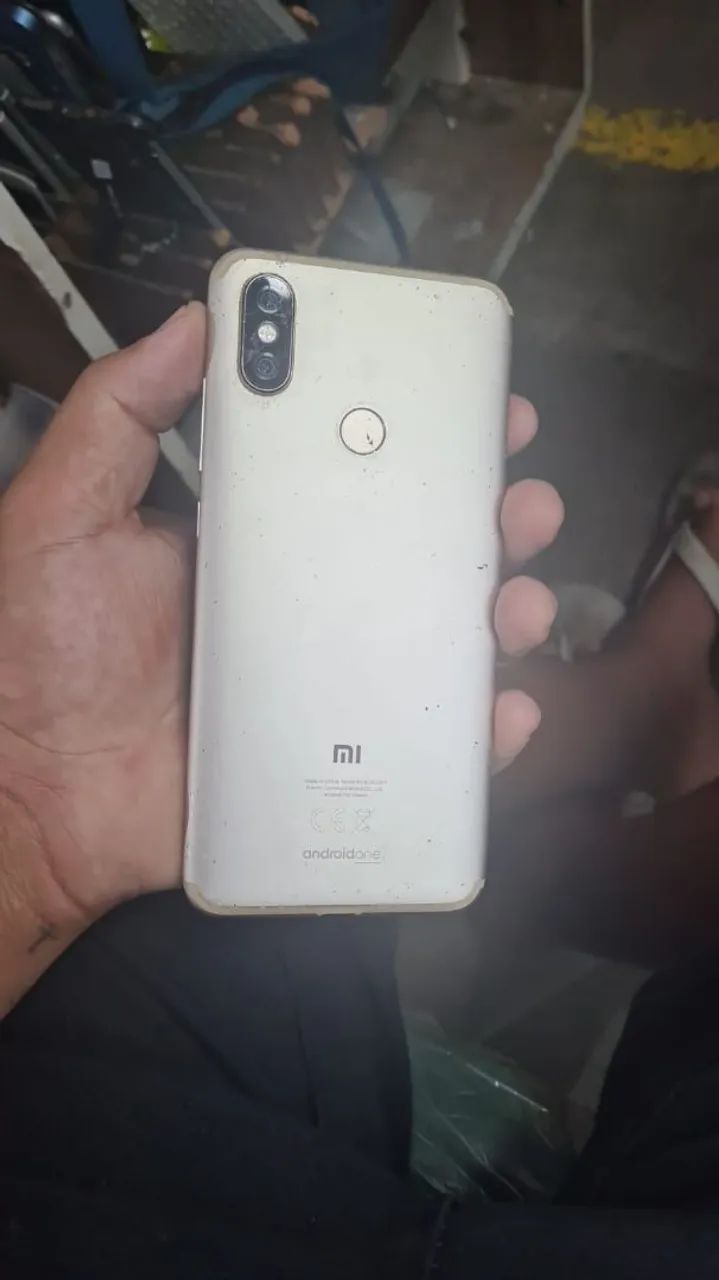Celular xaomi mi A2 usado  - Foto 3