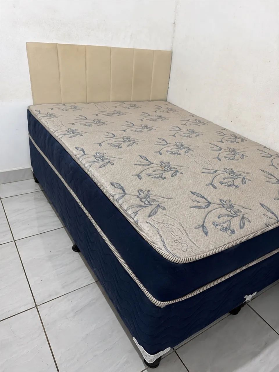 Cama box casal usada 