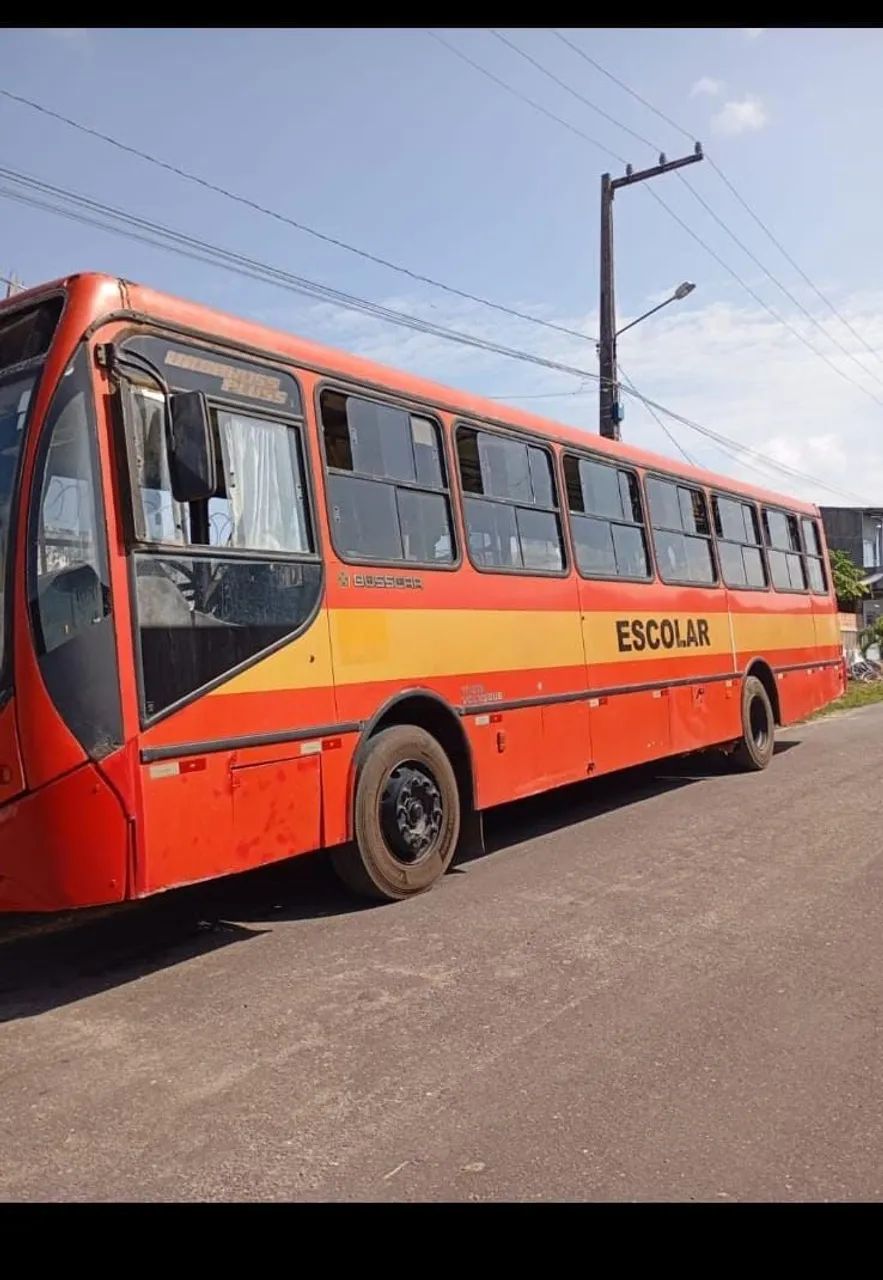 Vendo este ônibus em otimo estado. - Foto 3