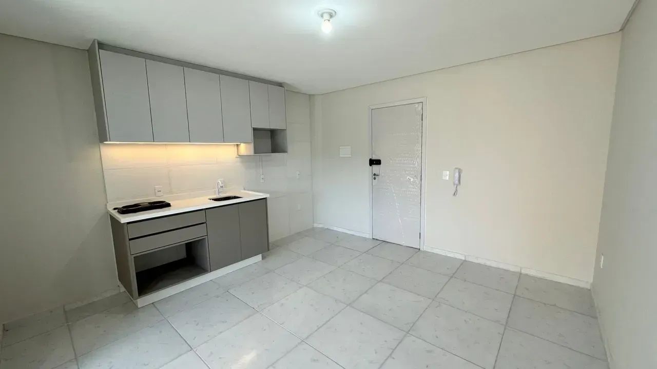 lindo Studio com garagem novo, próximo aeroporto - Foto 3