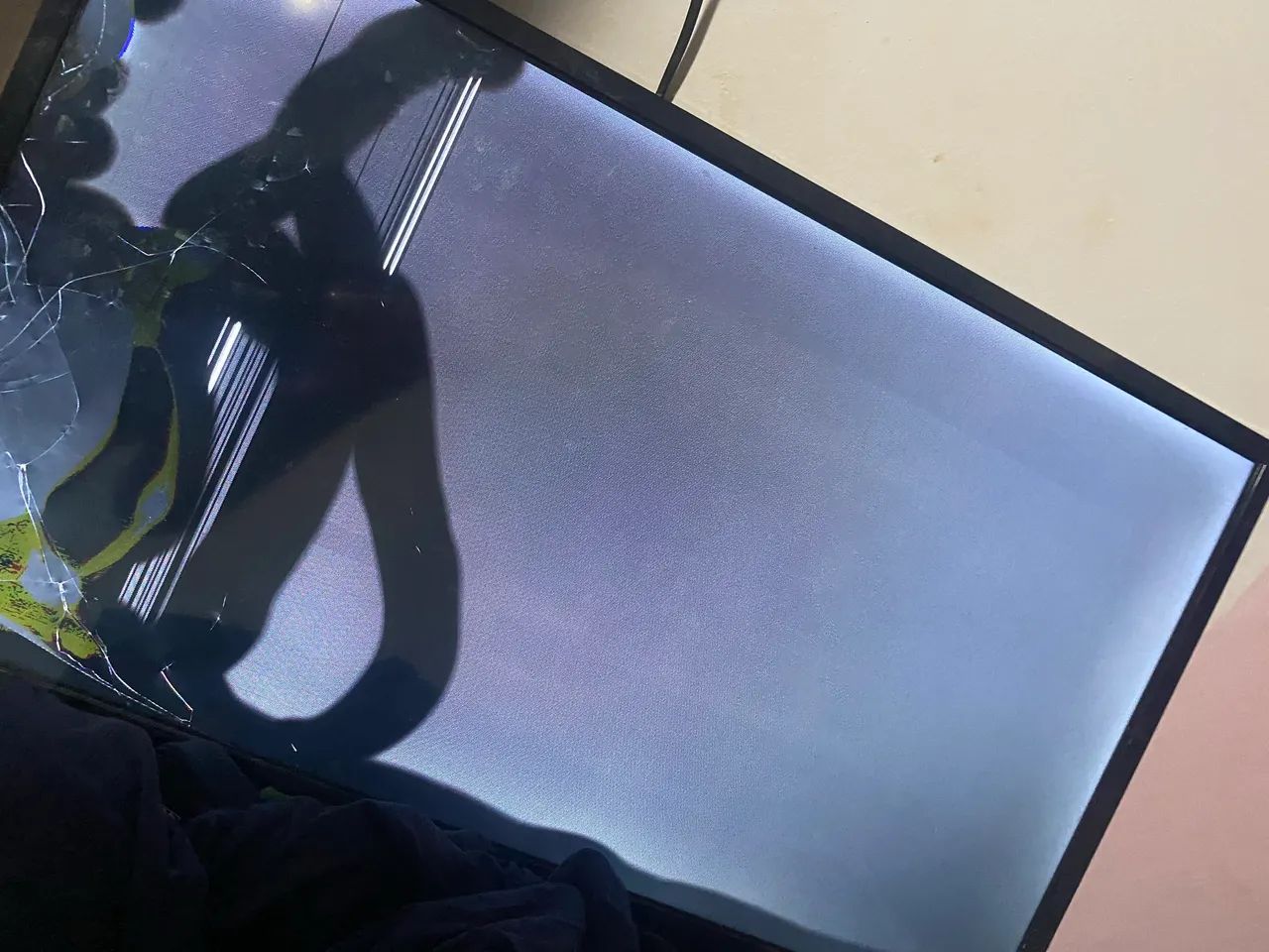 TV para retirada de peça AOC 32 pole. - Foto 3