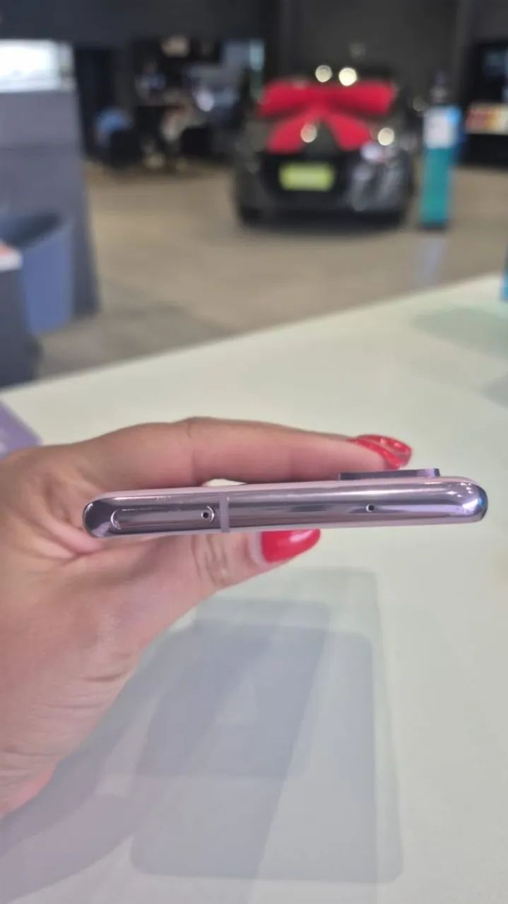 Celular S20 FE