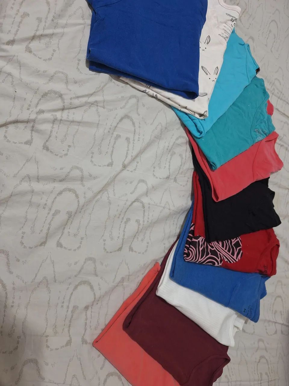 Roupas com preços de desapego 
