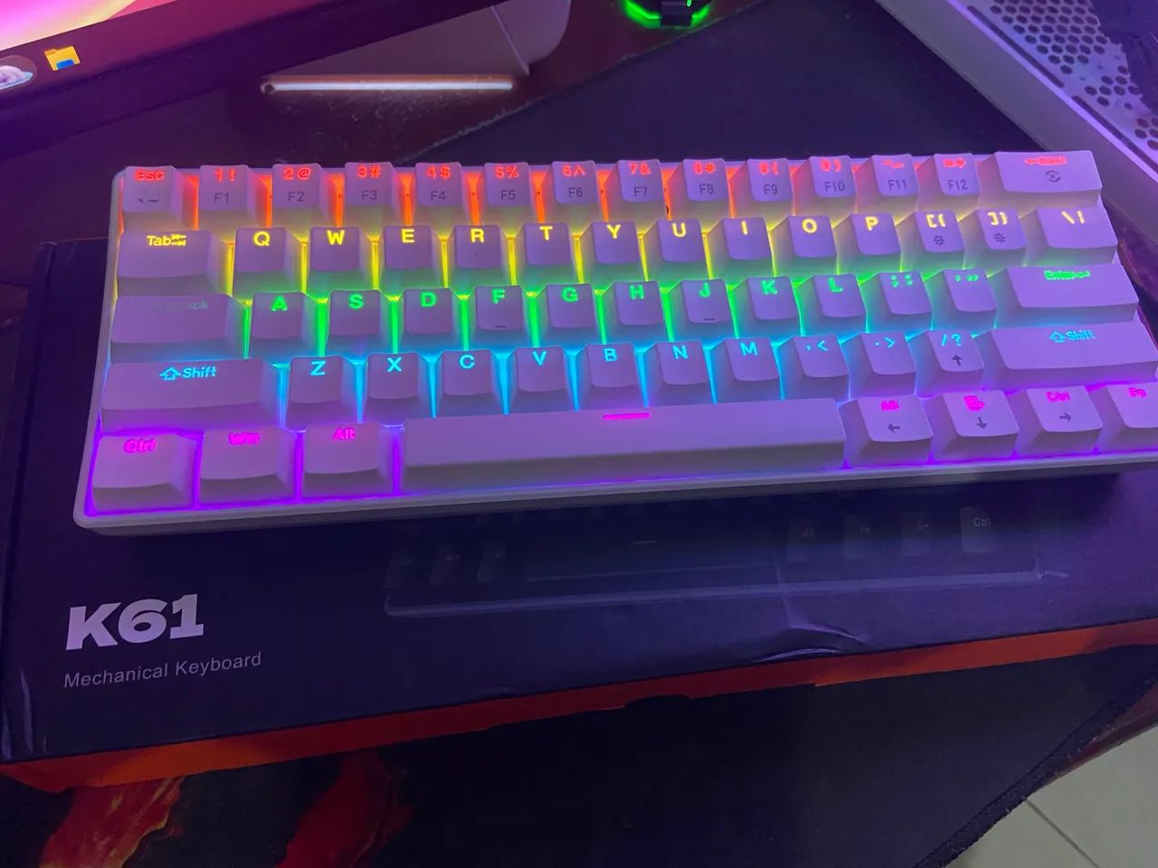 Teclado Gamer Mecânico - Apayado K61  - Foto 4