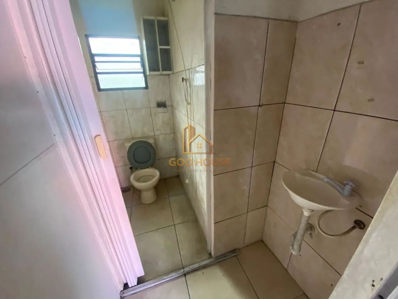 Locação de Comercial / Box na cidade de Jacareí - Foto 4
