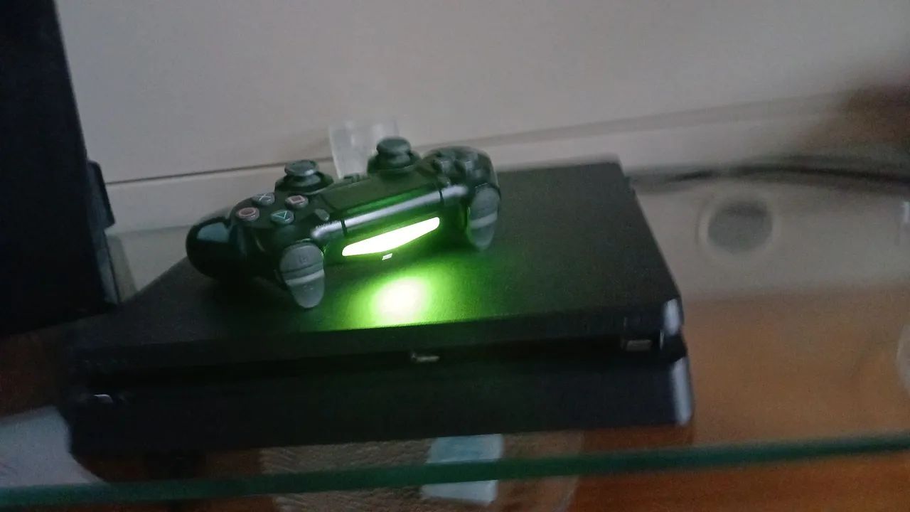Ps4 slim 1tb