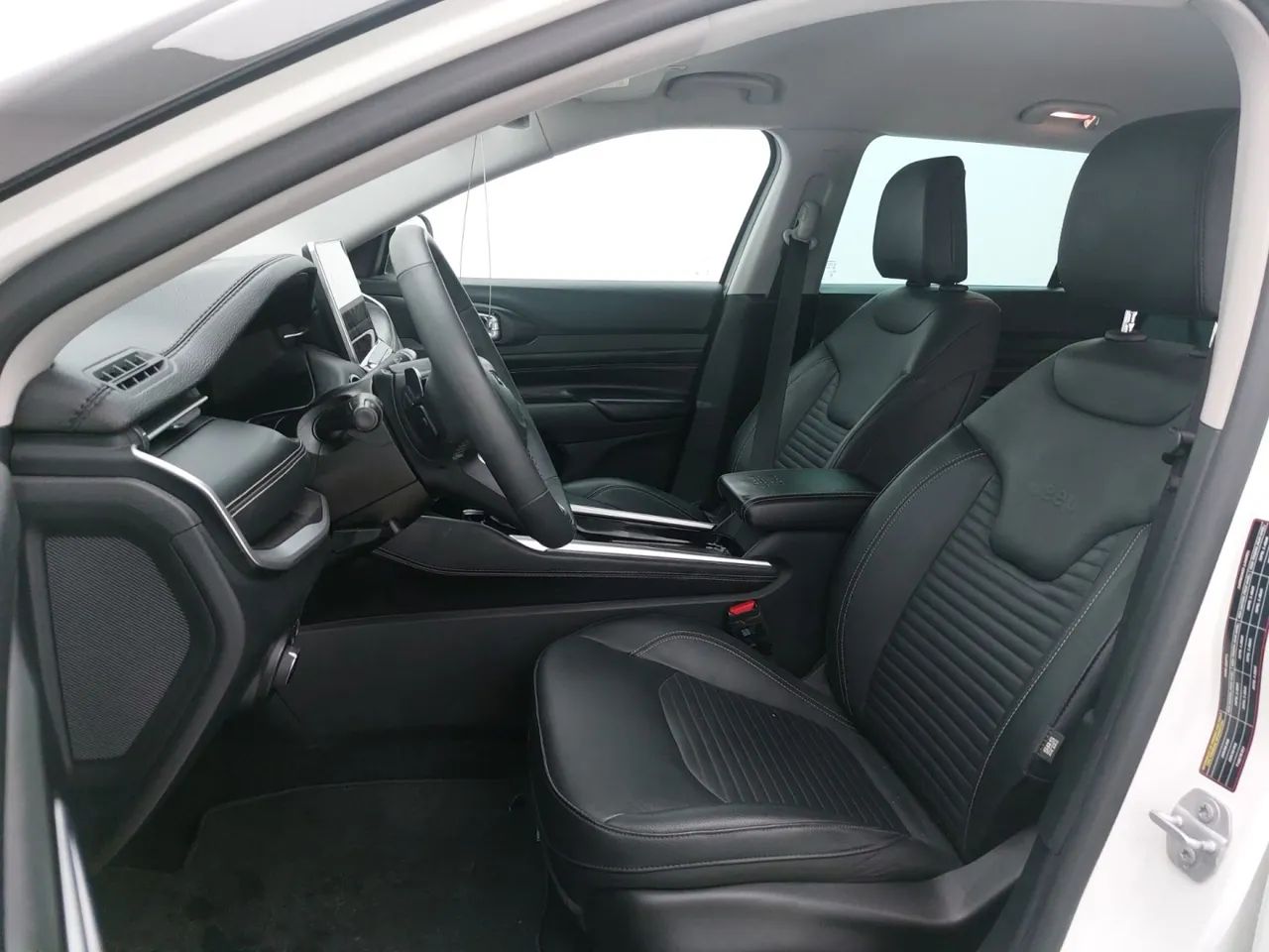 Jeep Commander Longitude T270 1.3 TB Flex Aut, foto 16 de 18