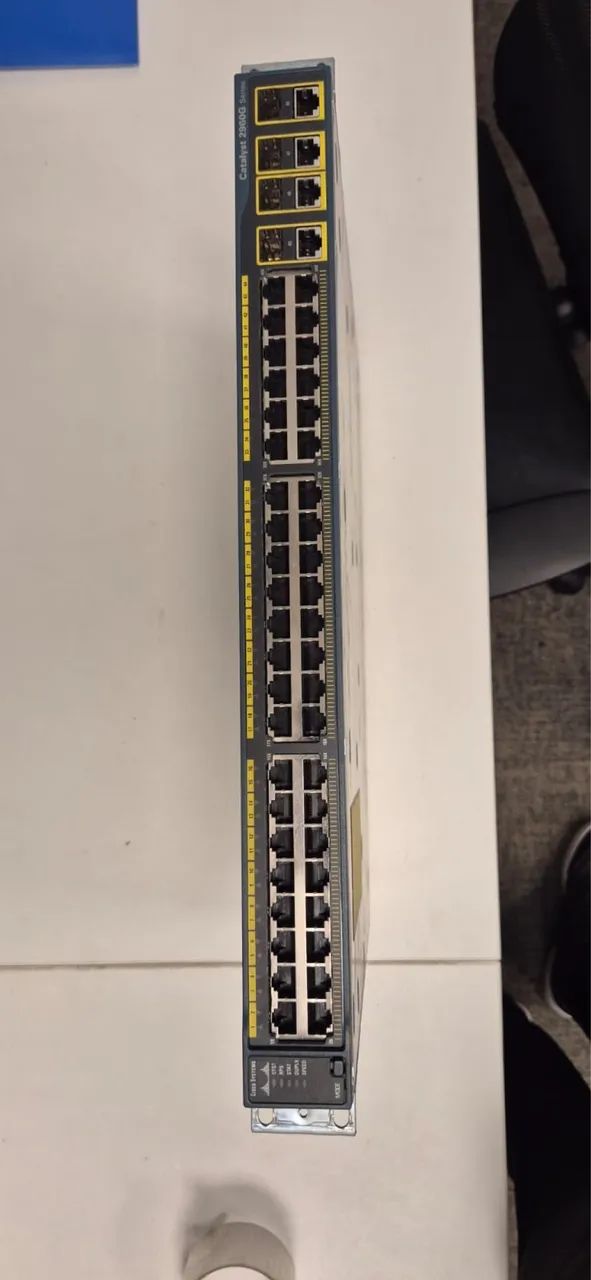 Switch corporativo Cisco