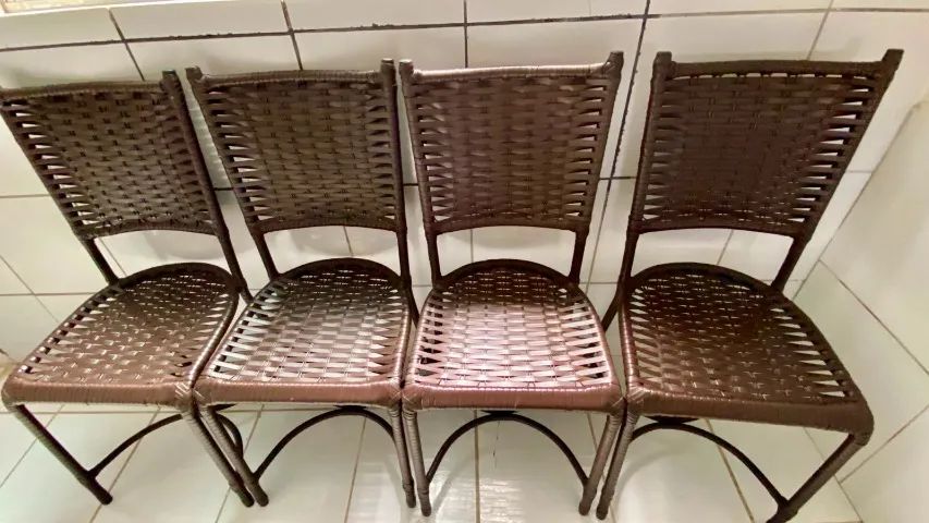 Mesa de jantar retangular de mármore + 4 cedeiras - Foto 3