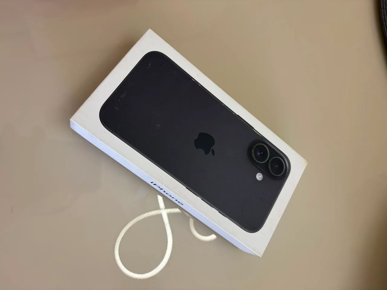 Vendo Iphone 16 128gb - Foto 5